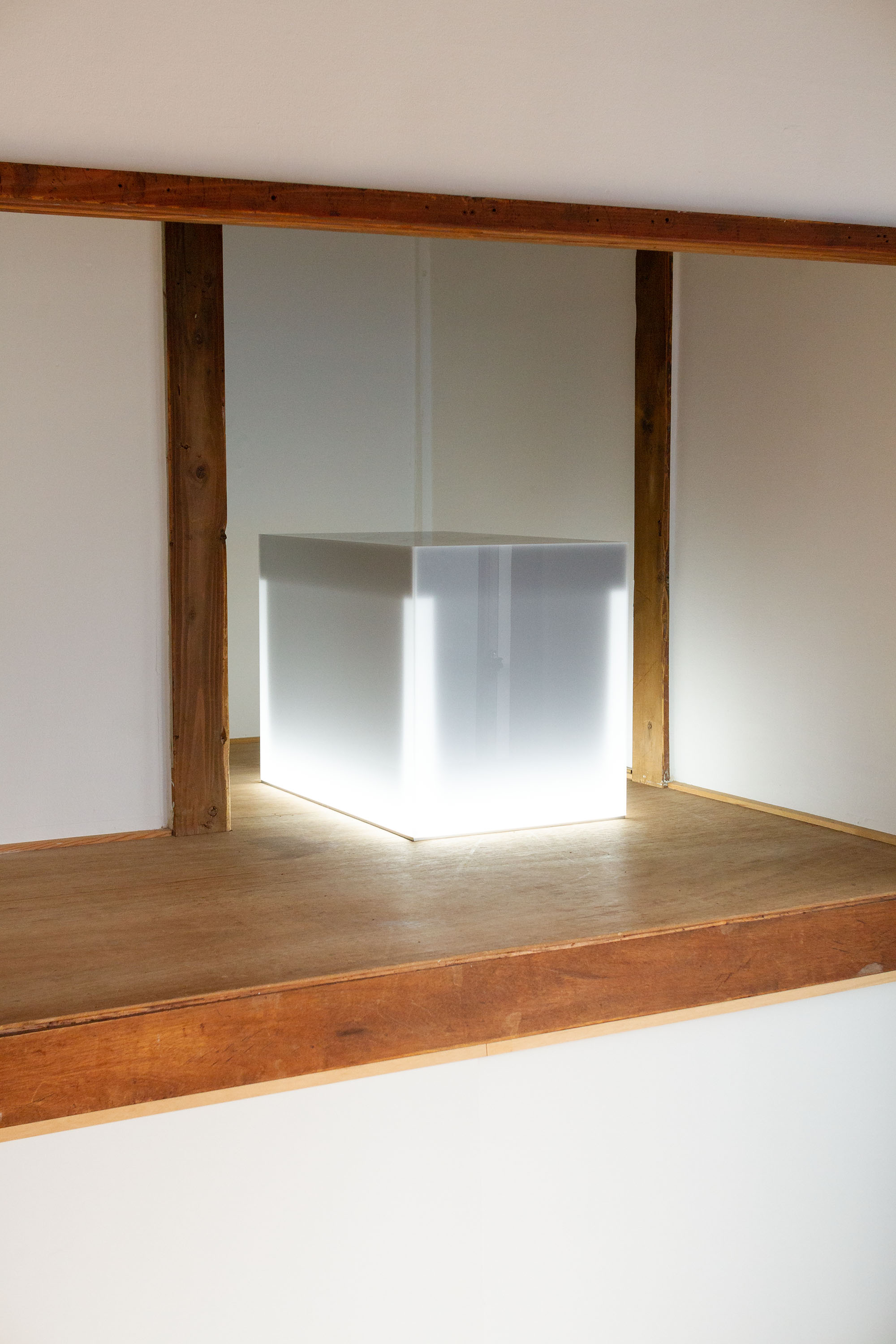 Soshi Matsunobe - Dimensional Box, 2015, acrylic resin, plywood, LED (installation view)